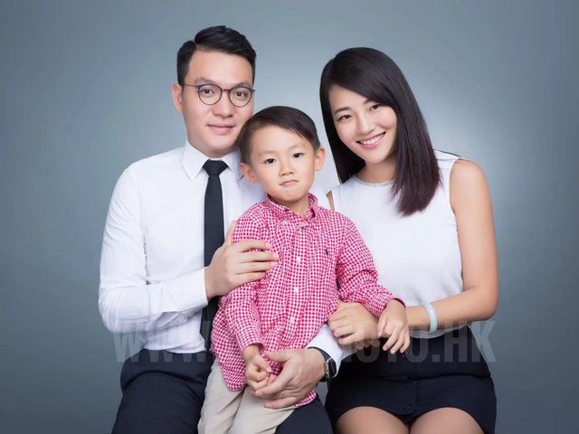 家庭相1張(不包化妝)（1 Family Photo(No ...