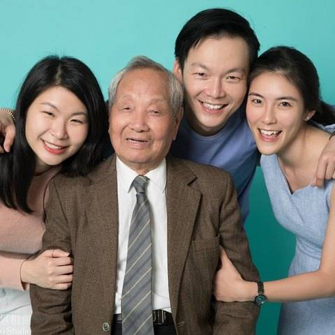 家庭相1張(不包化妝)（1 Family Photo(No ...样片