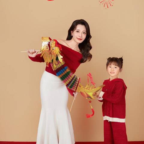 龙年大吉全家福（尺寸：6寸）样片